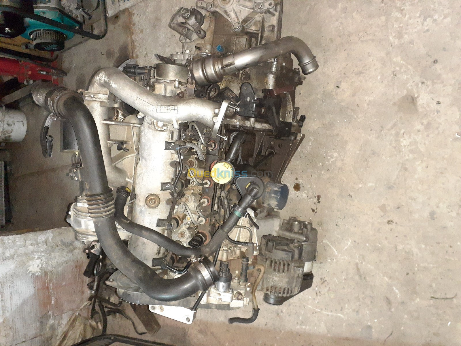 Moteur 1.9dci +boîte de vitesse 6v