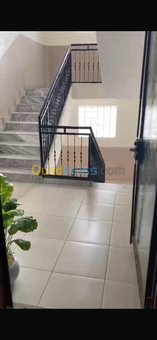 Location Appartement F4 Alger Birkhadem