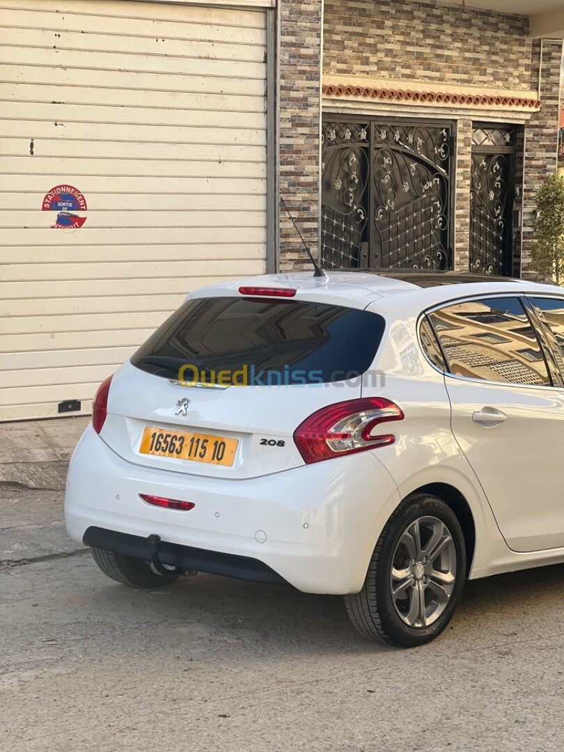 Peugeot 208 2015 Allure