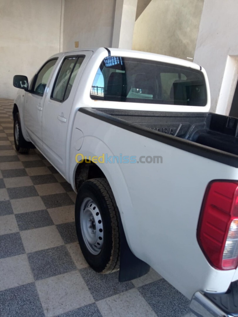 Nissan Navara 2015 Double Cabine 