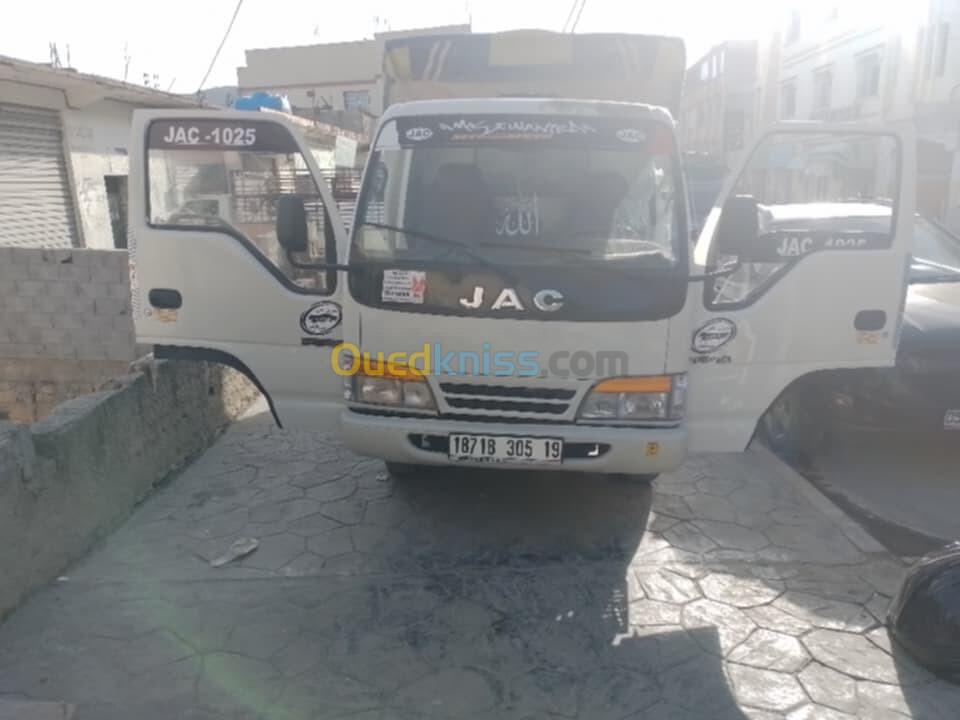 JAC 1025 2005