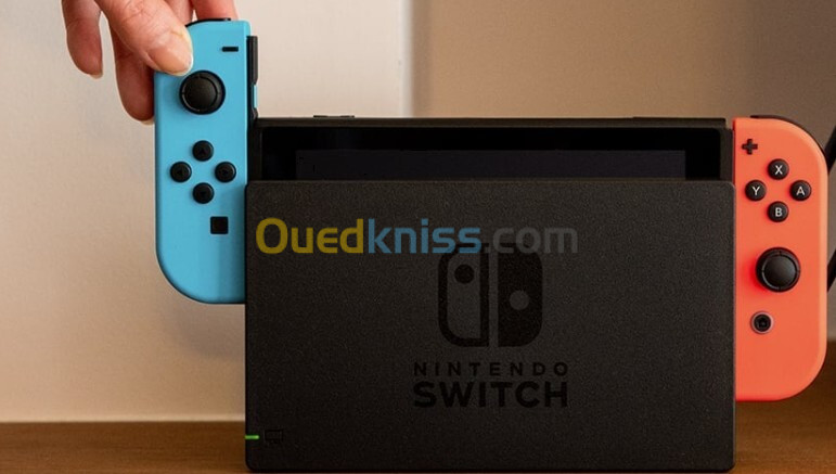 Nintendo Switch d'occasion en excellent état - 33 000 DA