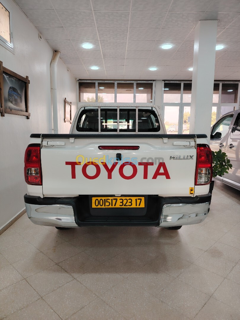 Toyota HILUX 2023 HILUX