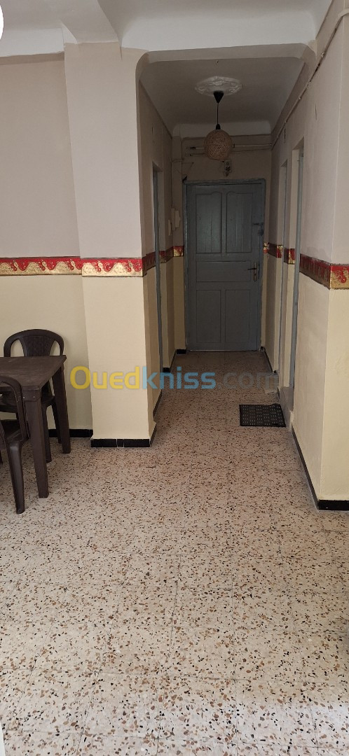 Location vacances Appartement F4 Mostaganem Mostaganem