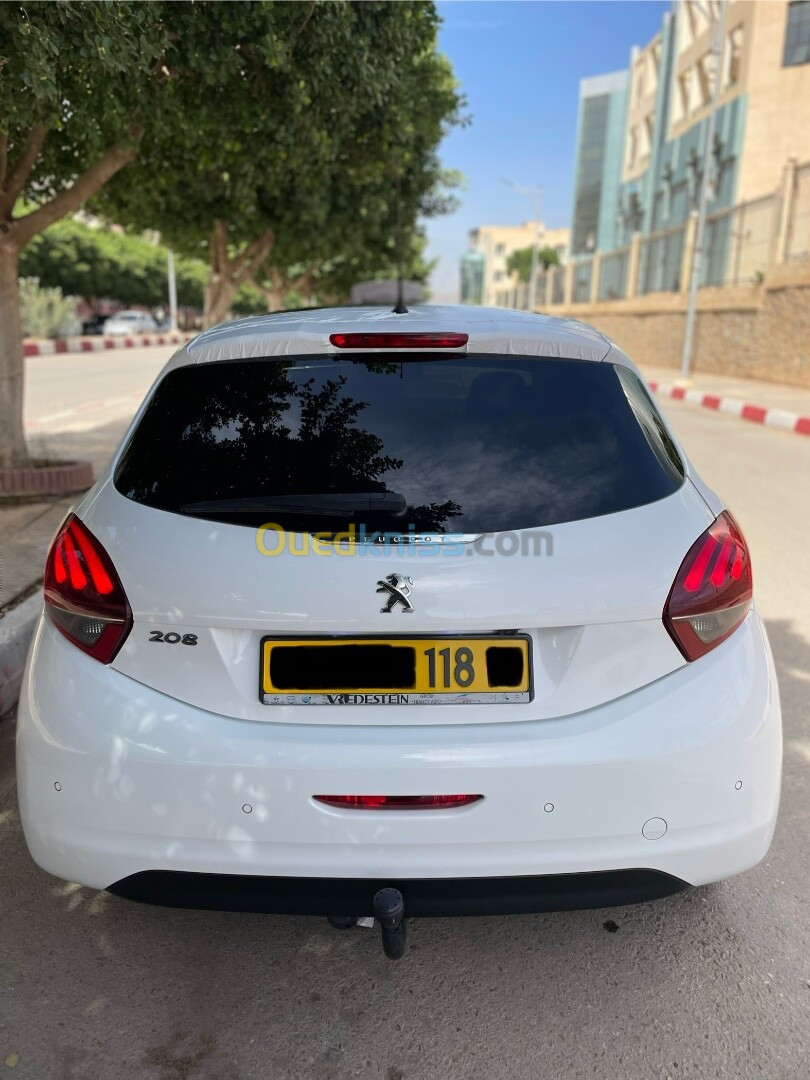 Peugeot 208 2018 Allure