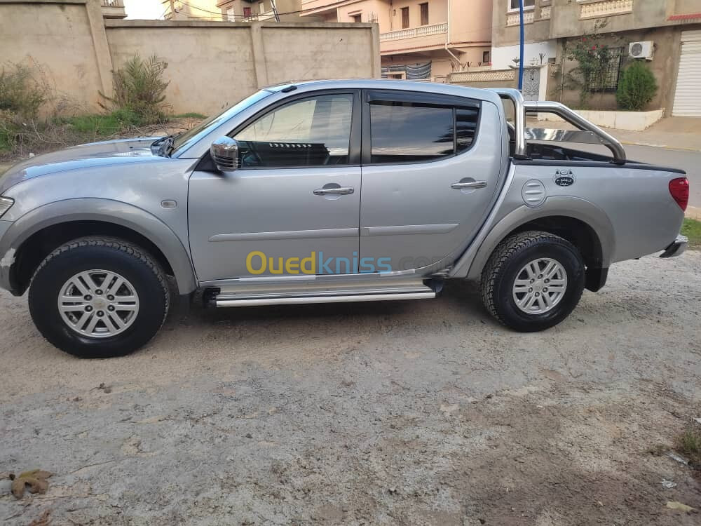 Mitsubishi L200 2012 Doube cabine Evolution