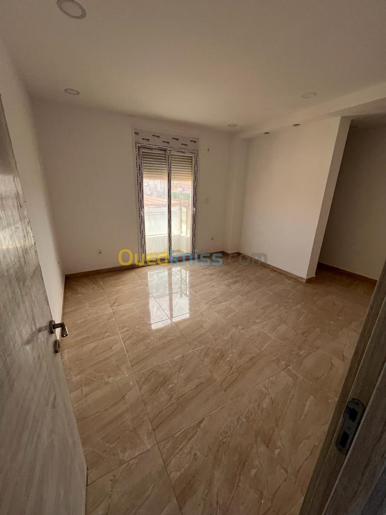 Location Appartement F4 Alger Cheraga