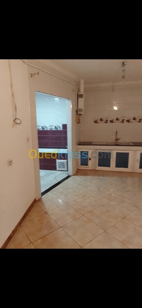 Location Appartement F2 Tipaza Kolea