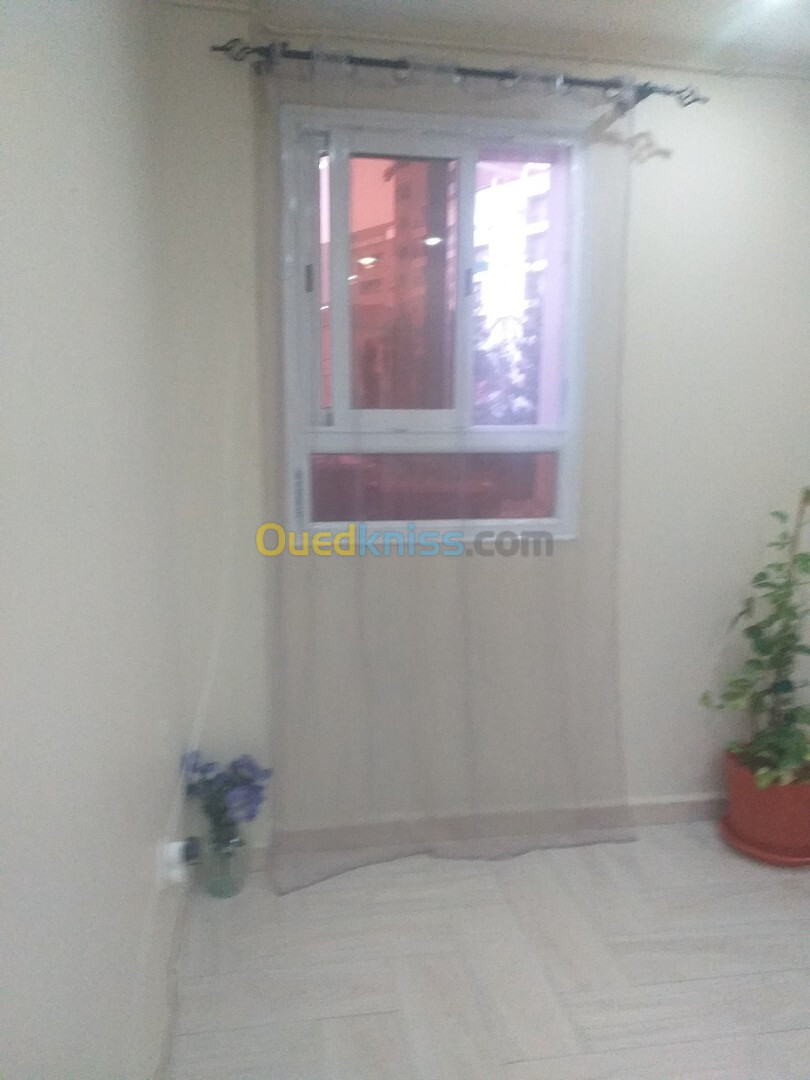 Location Appartement F3 Alger Draria