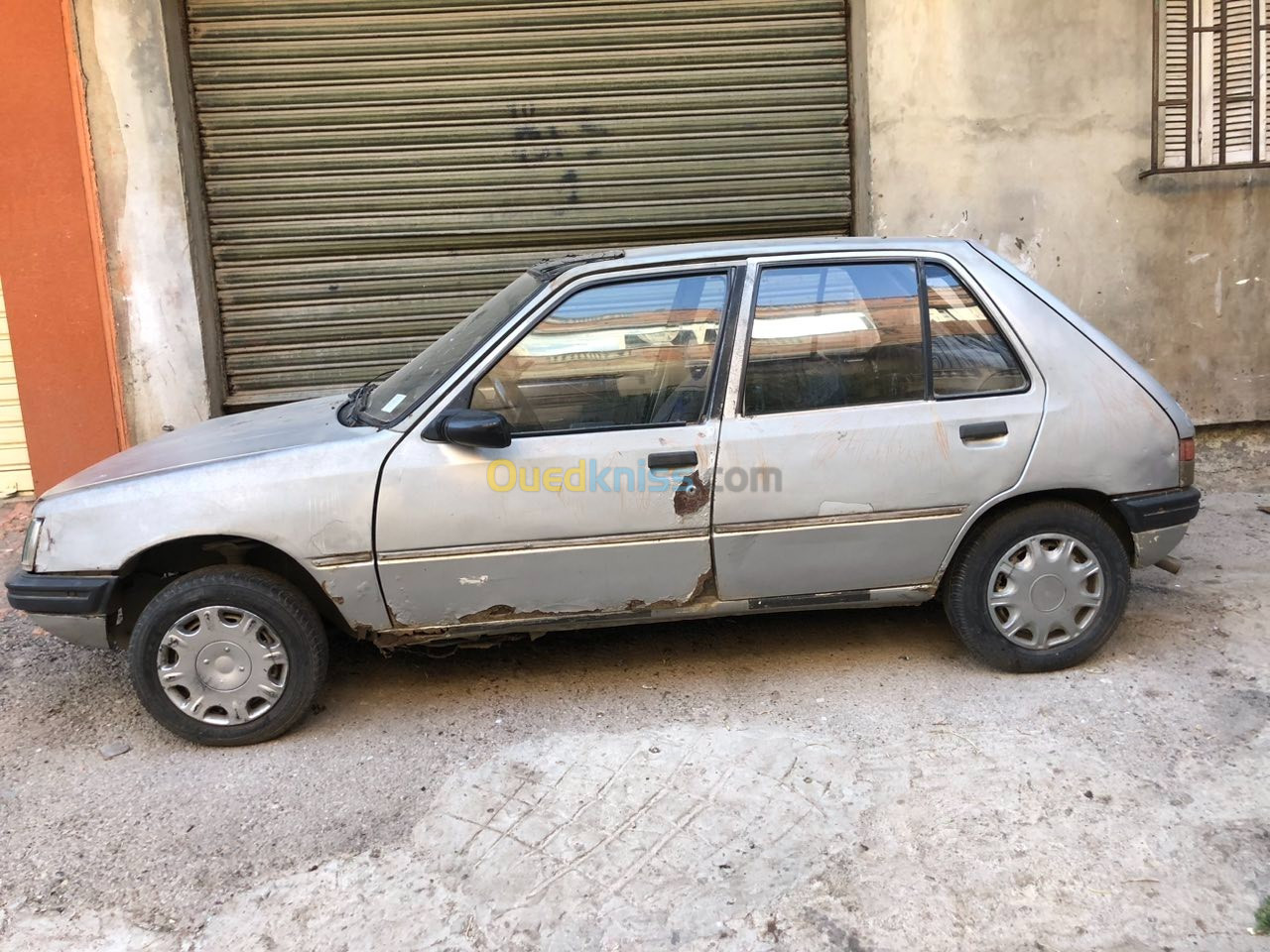 Peugeot 205 1984 