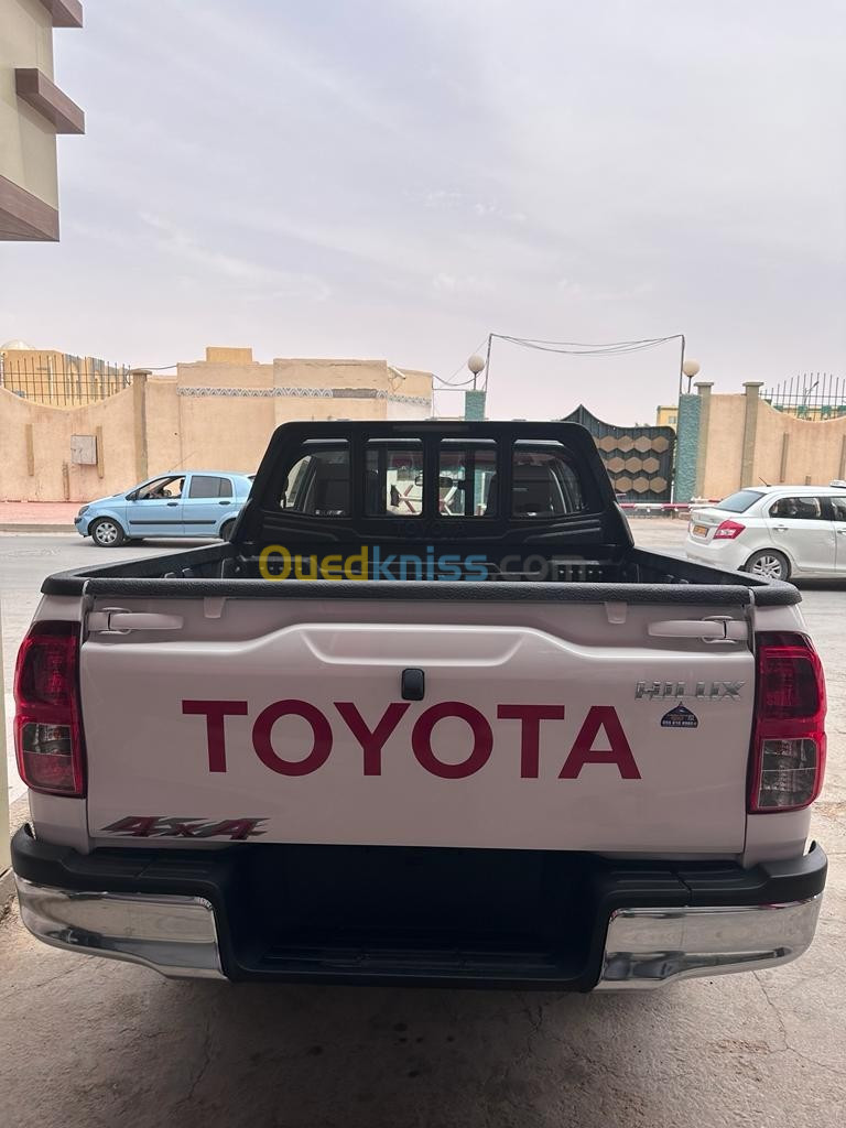 Toyota HILUX 2024 سلوقية