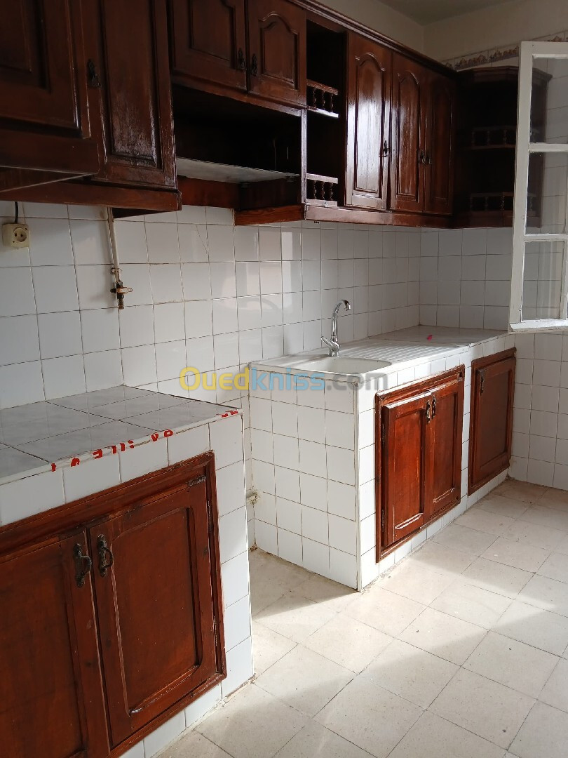 Location Appartement F4 Alger Bab ezzouar