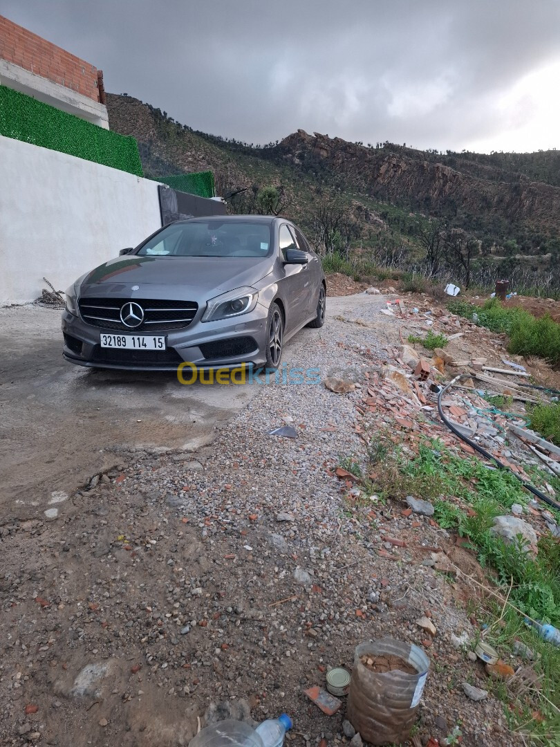 Mercedes Classe A 2014 180  Sport +