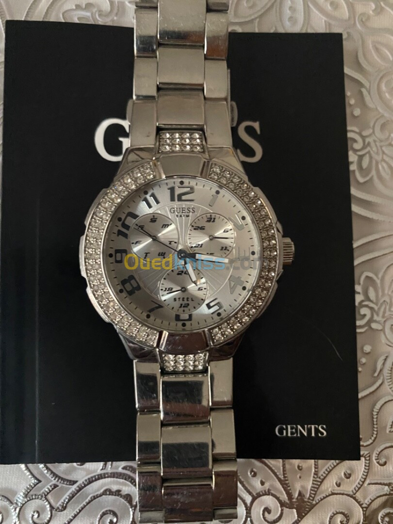 Montre originale Guess