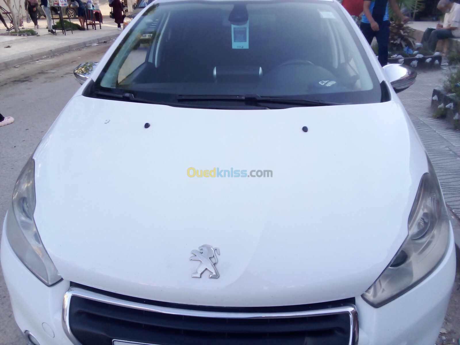 Peugeot 208 2015 Allure Facelift