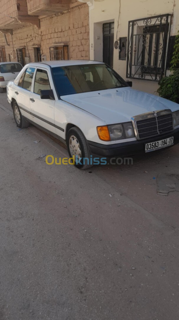 Mercedes Classe E 1994 300 e