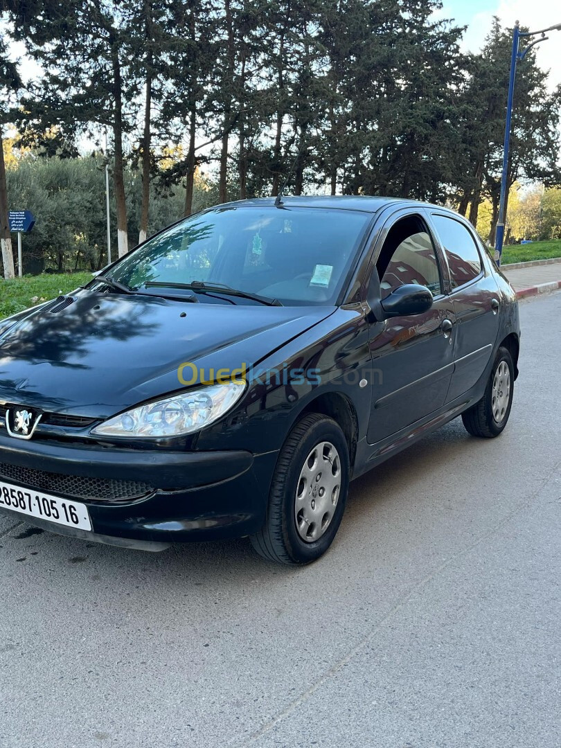 Peugeot 206 2005 La base