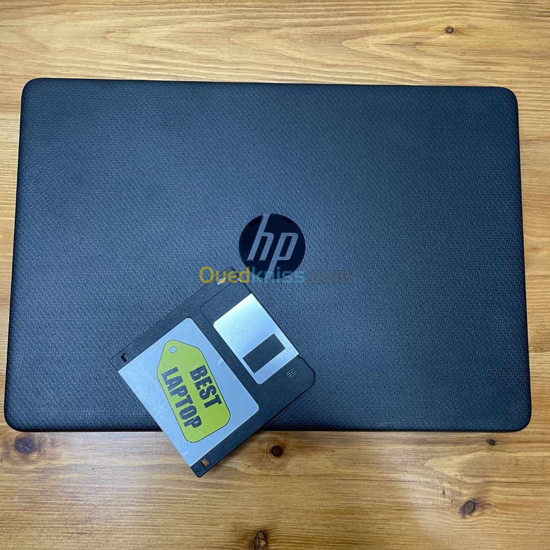HP Laptop 14s-dq2042nf | i3 11eme 1125G4 8Go 256Go SSD 14" HD