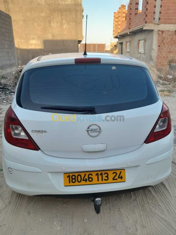 Opel Corsa 2013 Color Edition