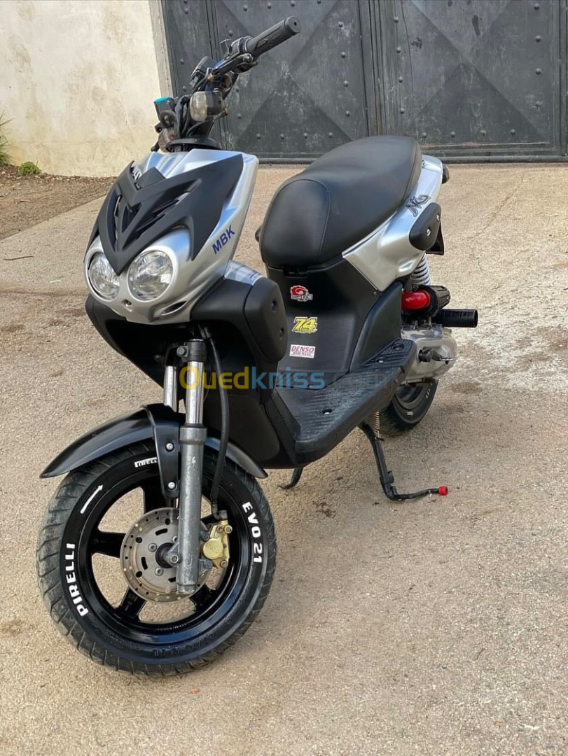 Yamaha Moto stunt yamaha kit polini 2014