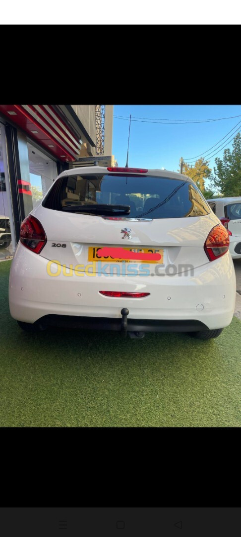 Peugeot 208 2015 Allure Facelift