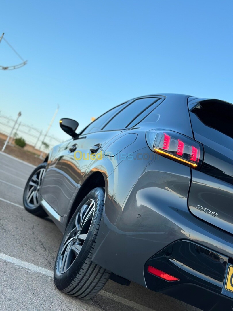 Peugeot 208 2022 Allure Facelift