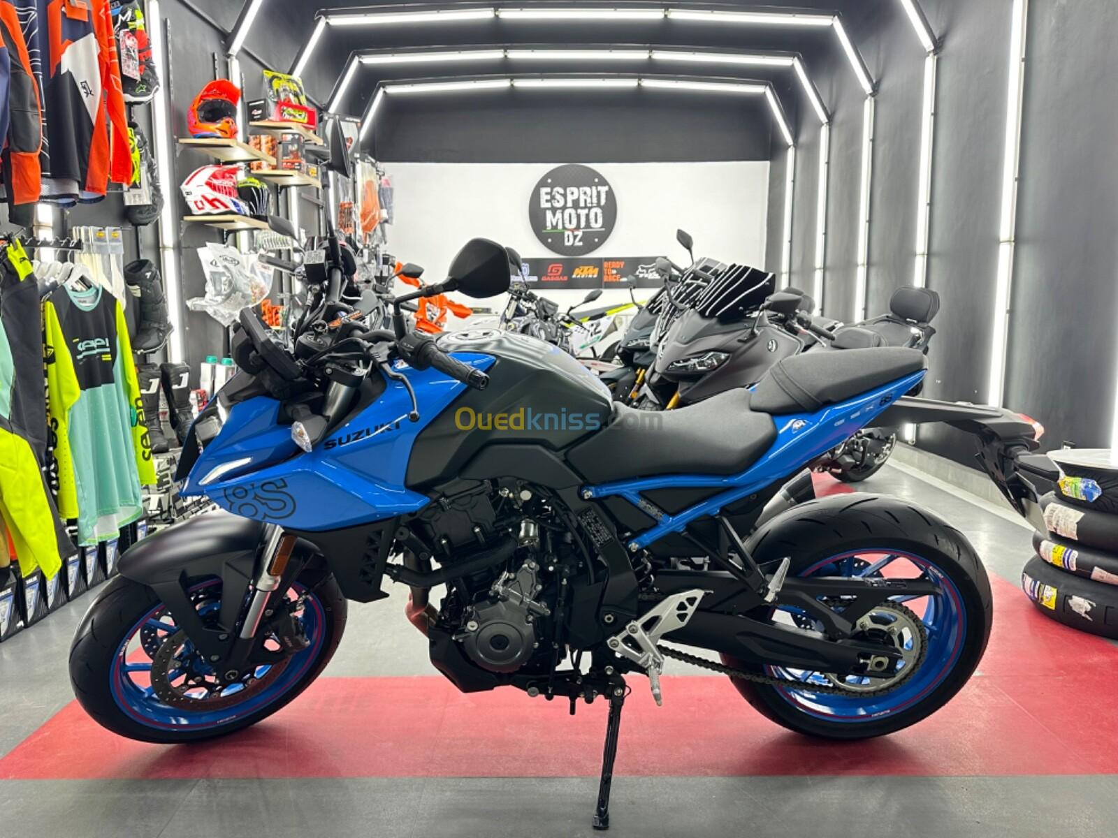 Suzuki GSX8s 2023