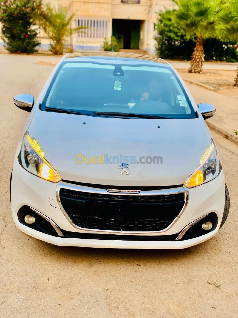 Peugeot 208 2015 Allure Facelift