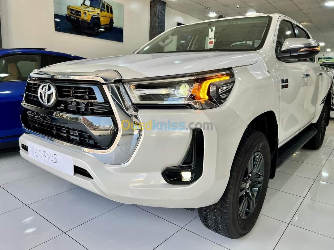 Toyota Hilux 2022 LEGEND SC 4x4