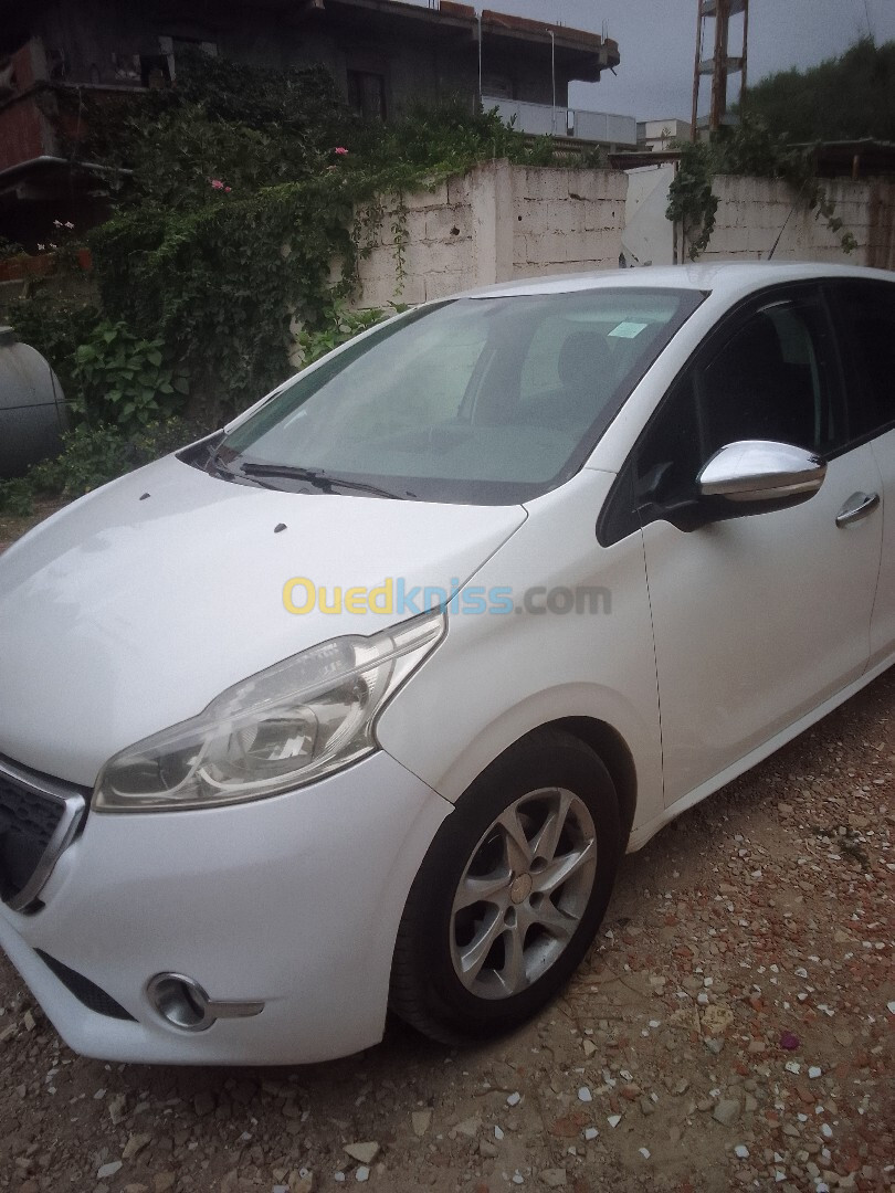 Peugeot 208 2014 208