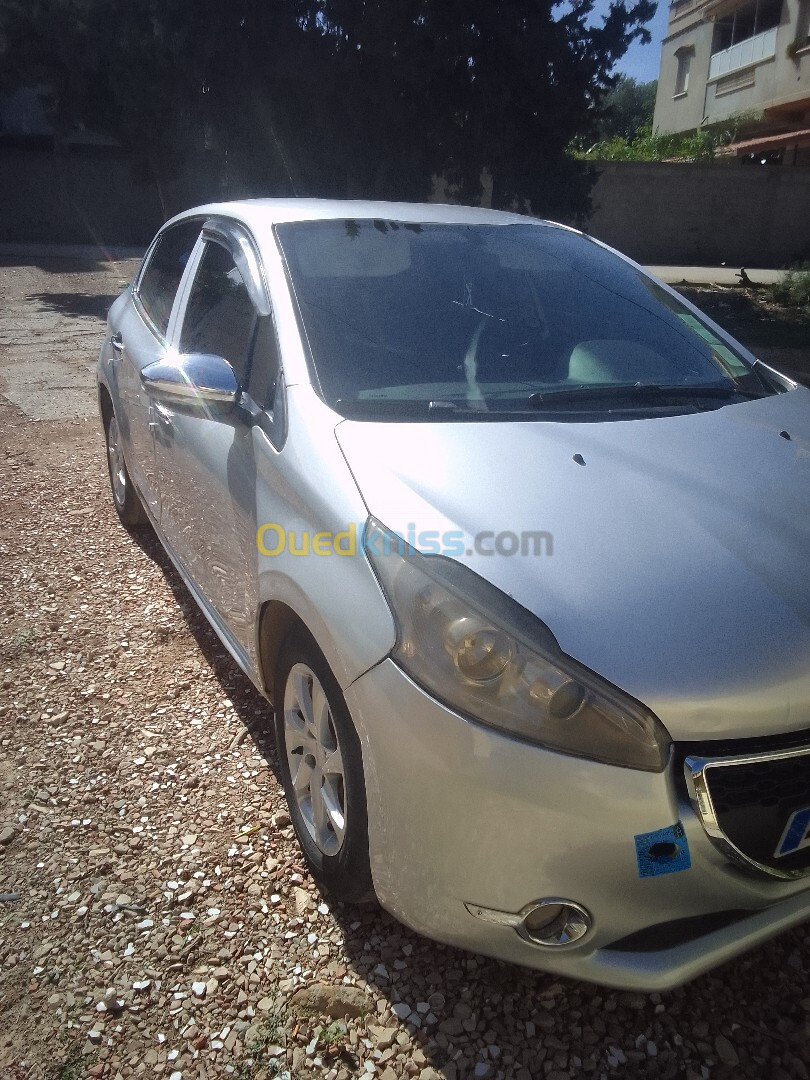 Peugeot 208 2014 208