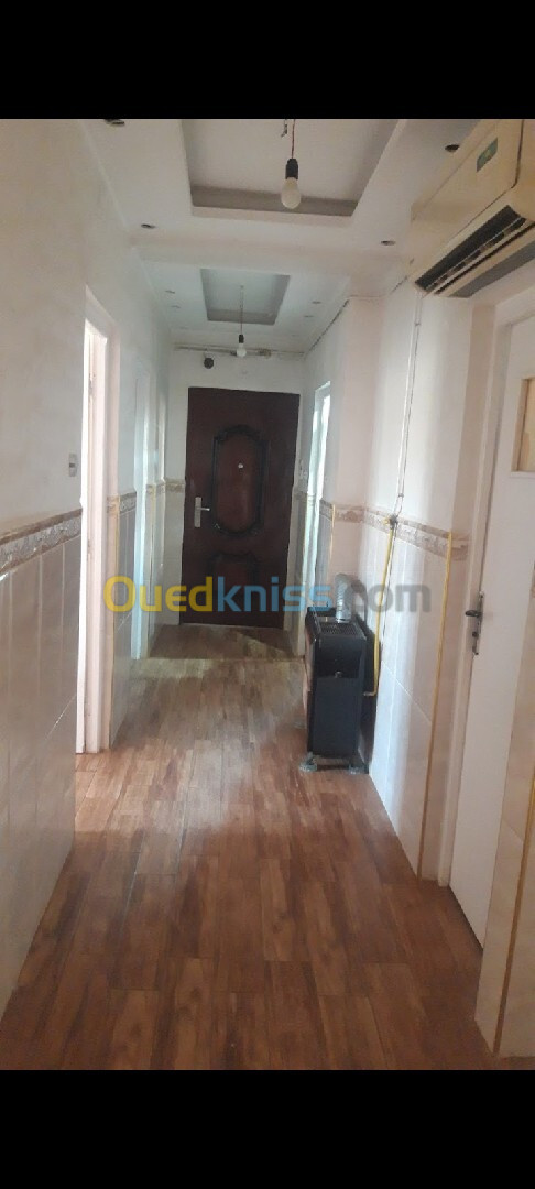 Location Appartement F4 Blida Bouarfa