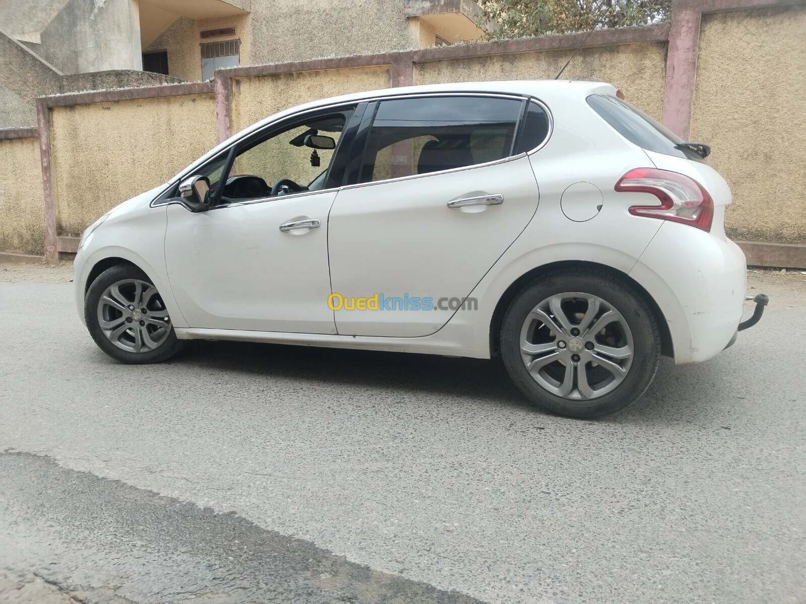 Peugeot 208 2014 208