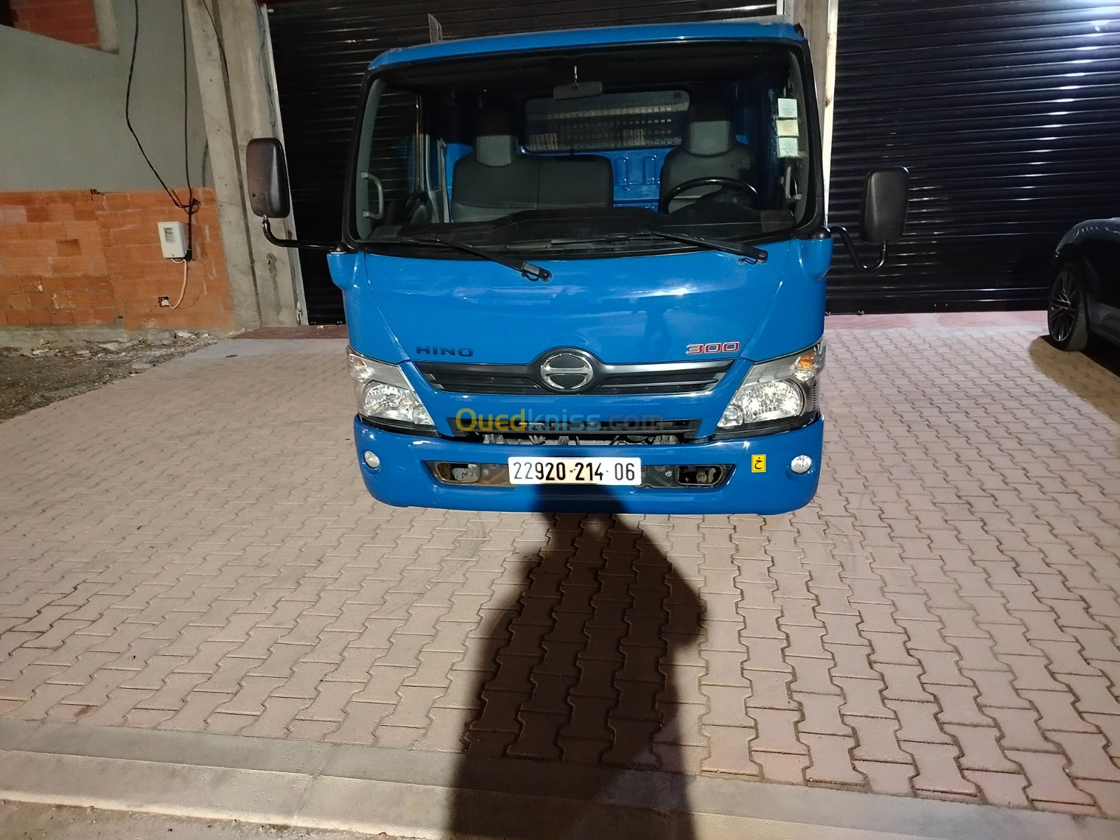 Hino 300 2014