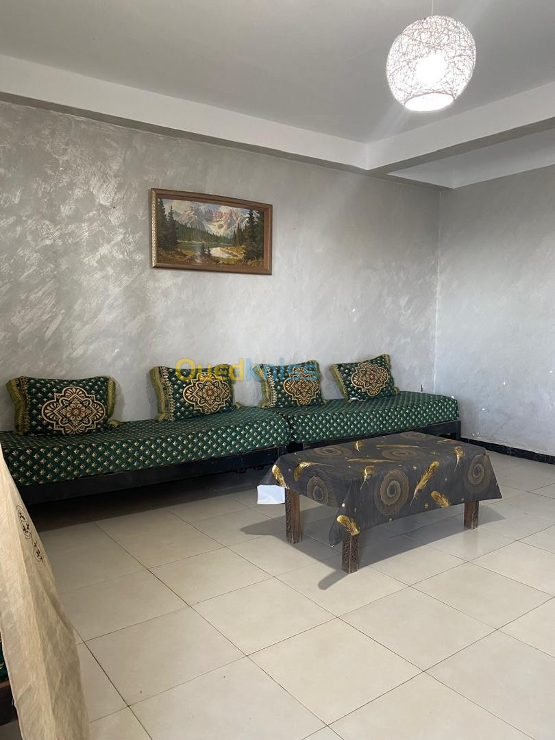 Location vacances Niveau De Villa F4 Oran Ain el turck