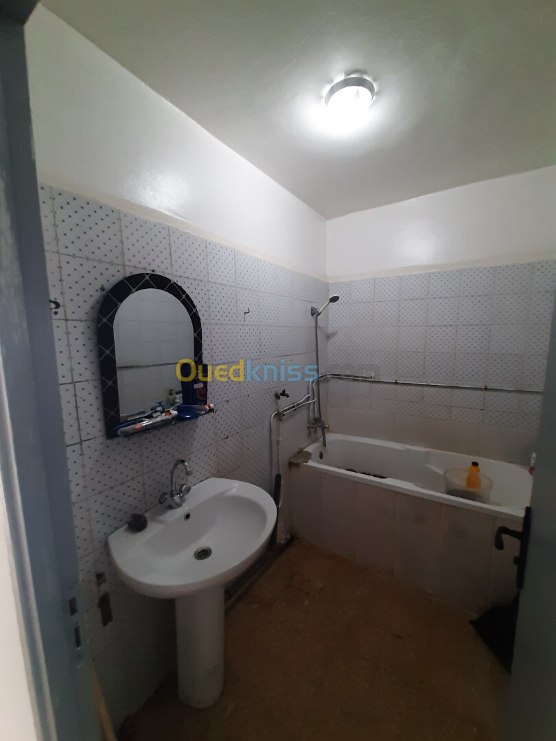 Location Appartement F1 Alger Bab ezzouar