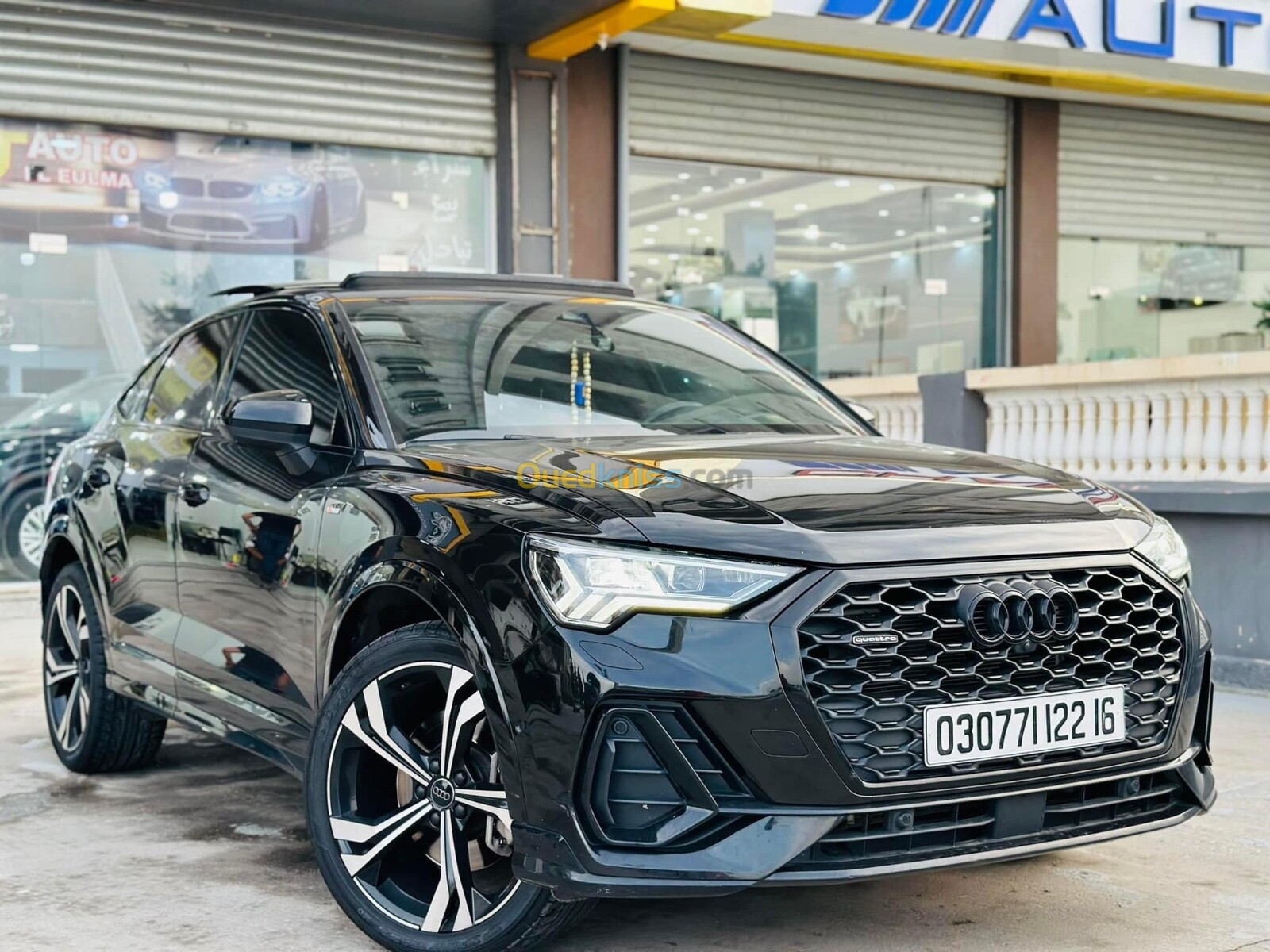 Audi Q3 2022 S line pack black