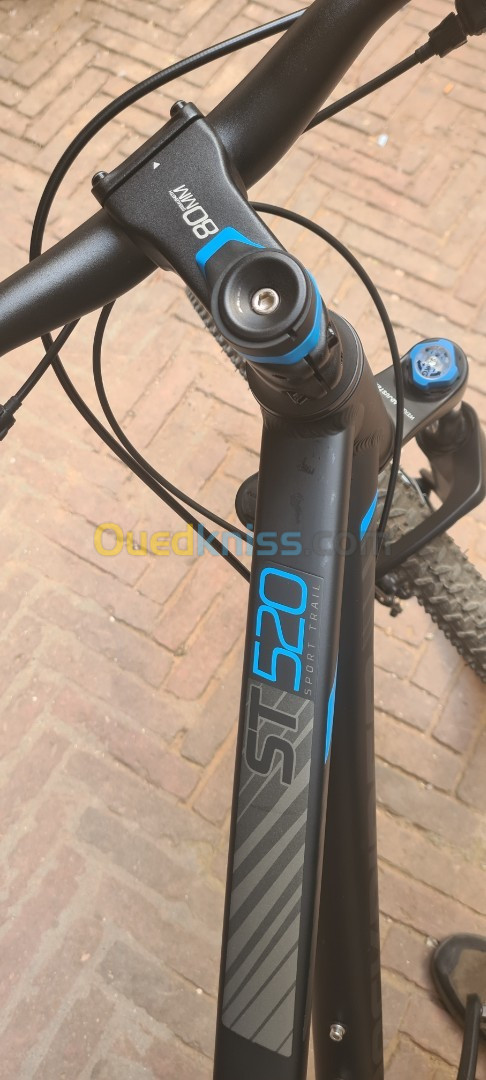 vend ou échange Vélo VTT Rockrider 520