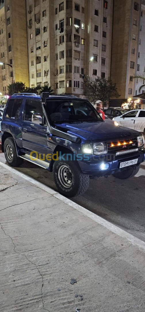 Mitsubishi Pajero Court 1996 Pajero Court