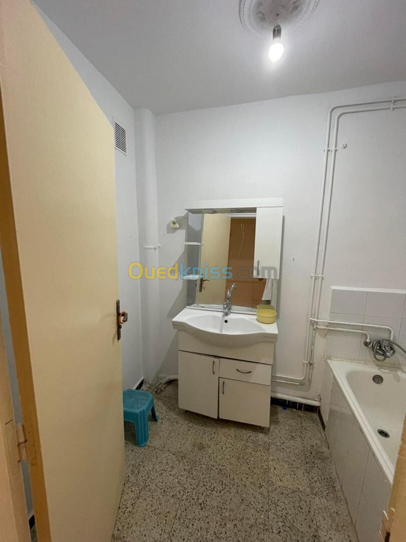 Location Appartement F4 Alger Bab ezzouar