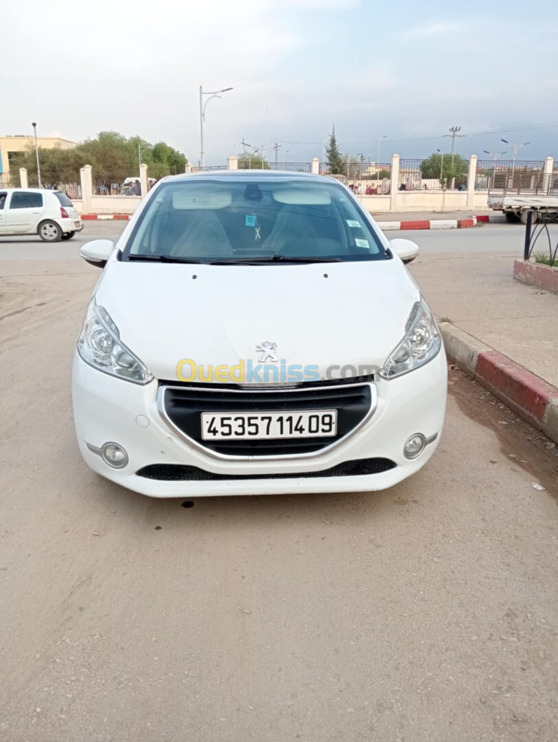 Peugeot 208 2014 Allure