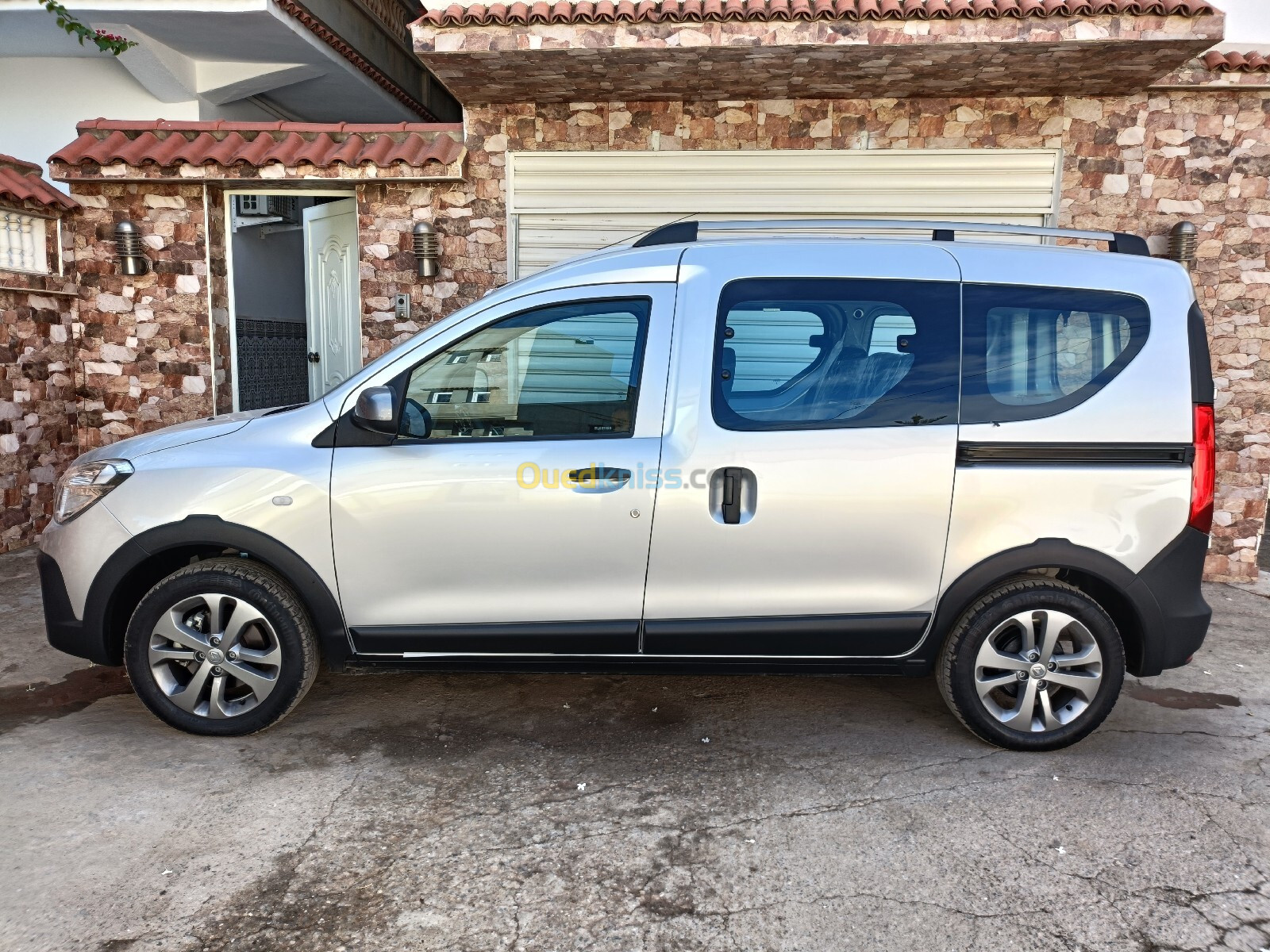 Renault Kangoo 2024 Vitrine