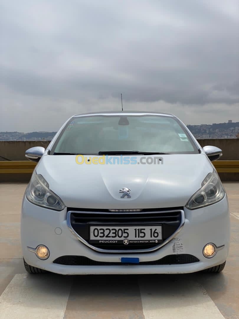 Peugeot 208 2015 Allure