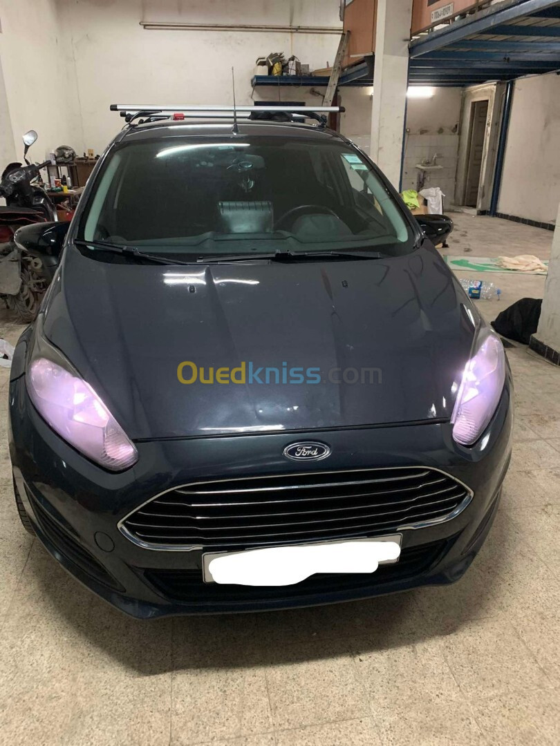 Ford Fiesta 2015 