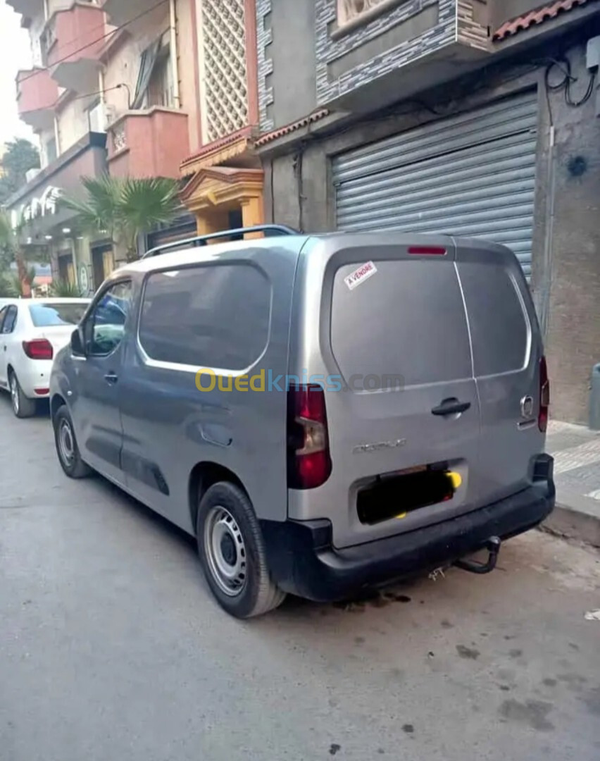 Fiat Doblo 2024 ايطالية