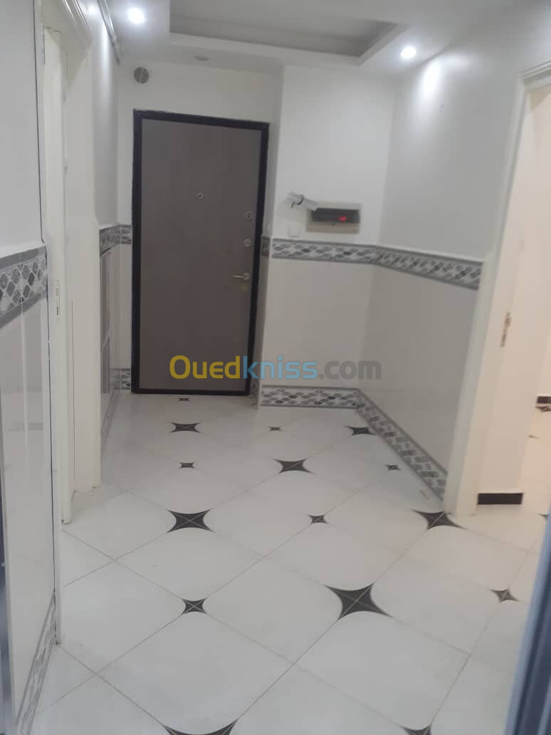 Location Appartement F3 Boumerdès Corso