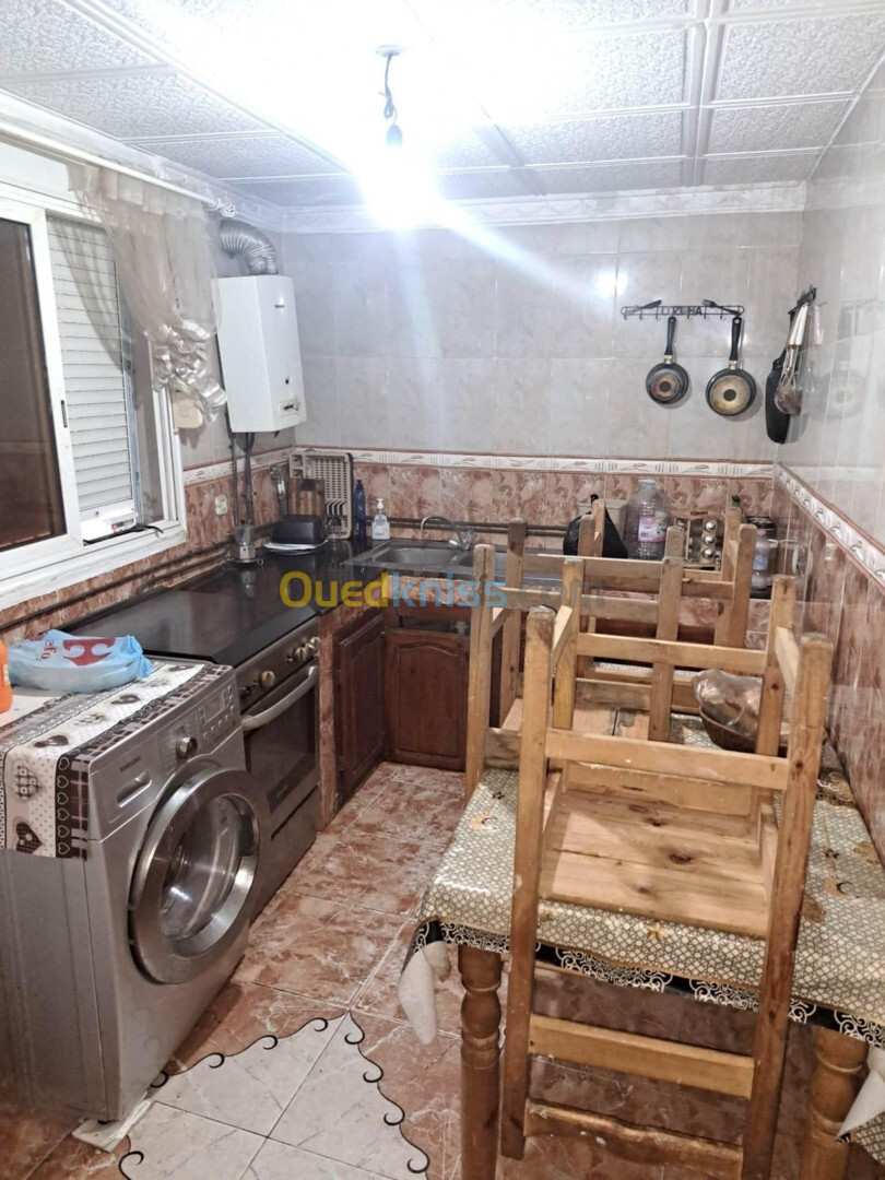 Location Niveau De Villa F3 Alger Douera