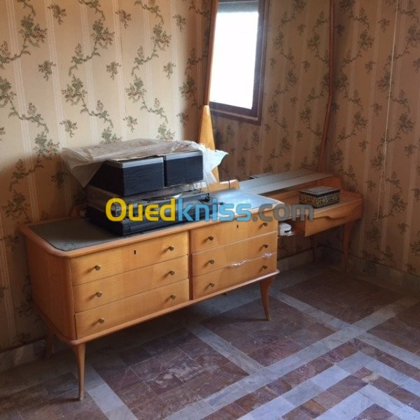 Chambre en bois massif laqué blanc 