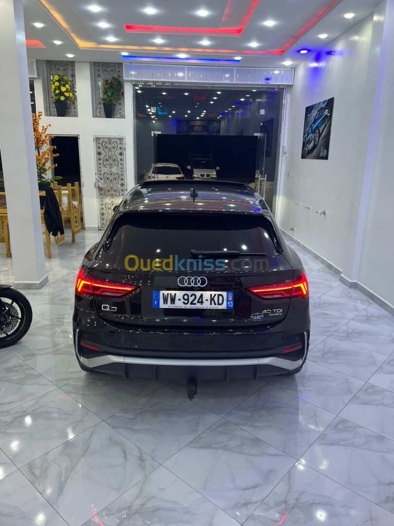 Audi Q3 2021 Q3