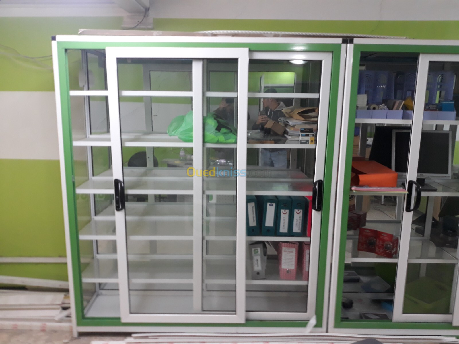 vitrine aluminium